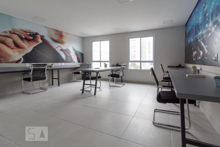 Apartamento à venda com 44m², 2 quartos e 1 vaga Apartamento à venda com 44m², 2 quartos e 1 vagaÁrea comum - Home office