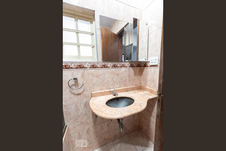 Casa para alugar com 130m², 4 quartos e sem vagaBanheiro