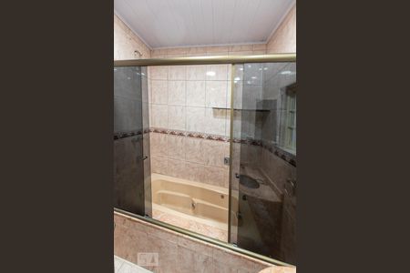 Casa para alugar com 130m², 4 quartos e sem vagaBanheira