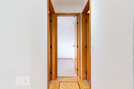 Apartamento à venda com 68m², 2 quartos e 2 vagasCorredor