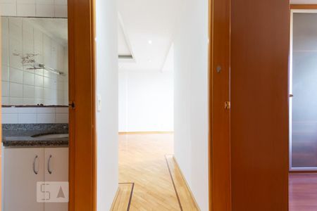 Apartamento à venda com 68m², 2 quartos e 2 vagasCorredor