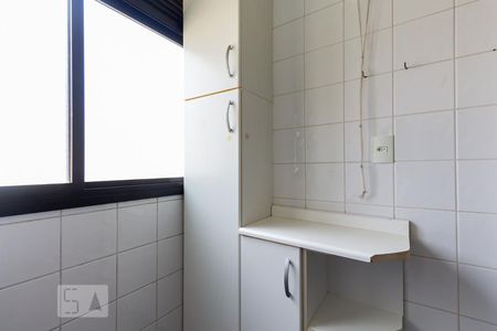 Apartamento à venda com 68m², 2 quartos e 2 vagasÁrea de serviço