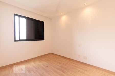 Apartamento à venda com 68m², 2 quartos e 2 vagasQuarto 2