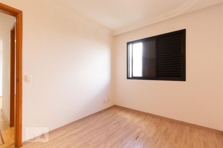 Apartamento à venda com 68m², 2 quartos e 2 vagasQuarto 2