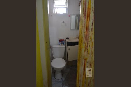 Apartamento para alugar com 70m², 2 quartos e sem vagaBanheiro