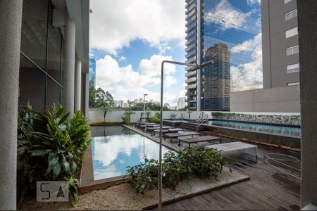 Apartamento para alugar com 69m², 2 quartos e 2 vagas Apartamento para alugar com 69m², 2 quartos e 2 vagasÁrea comum - piscina externa