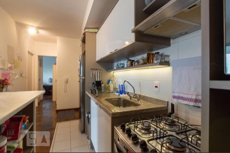 Apartamento para alugar com 69m², 2 quartos e 2 vagas Apartamento para alugar com 69m², 2 quartos e 2 vagasCozinha