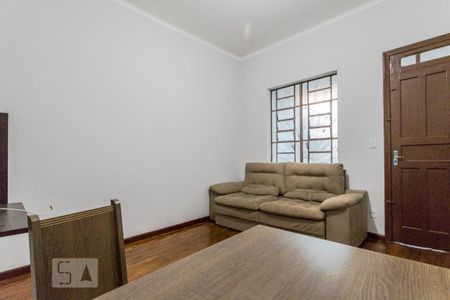 Casa para alugar com 90m², 2 quartos e 1 vagaSala