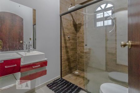 Banheiro de casa para alugar com 2 quartos, 90m² em Vila Industrial, Mogi das Cruzes