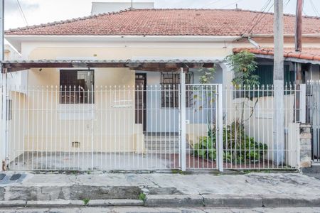 Casa para alugar com 90m², 2 quartos e 1 vagaFachada