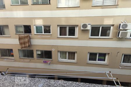 Vista Sala de Estar de apartamento para alugar com 2 quartos, 65m² em Centro, São Leopoldo