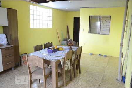 Casa para alugar com 200m², 3 quartos e 2 vagasCozinha