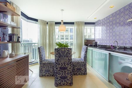 Apartamento para alugar com 60m², 2 quartos e 1 vaga Apartamento para alugar com 60m², 2 quartos e 1 vagaVaranda da Sala