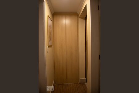 Apartamento à venda com 98m², 2 quartos e 1 vagaCorredor