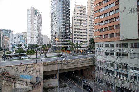 Apartamento à venda com 32m², 1 quarto e 1 vagaVista