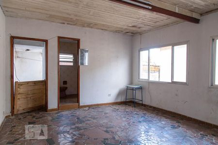 Casa à venda com 208m², 5 quartos e 3 vagasSalão