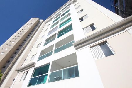 Apartamento para alugar com 64m², 2 quartos e 2 vagasFachada