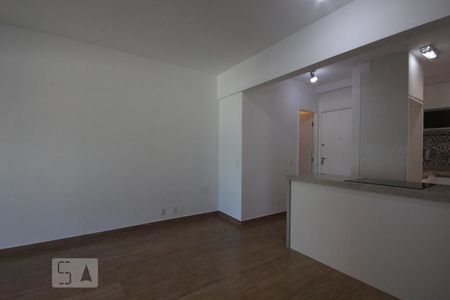Sala de apartamento para alugar com 2 quartos, 64m² em Jardim Ampliação, São Paulo