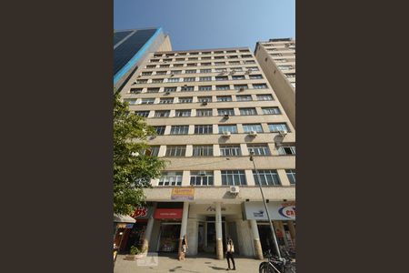 Apartamento à venda com 70m², 2 quartos e sem vagaFachada