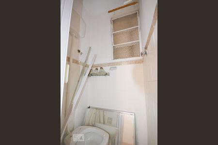 Apartamento à venda com 70m², 2 quartos e sem vagaBanheiro de Serviço