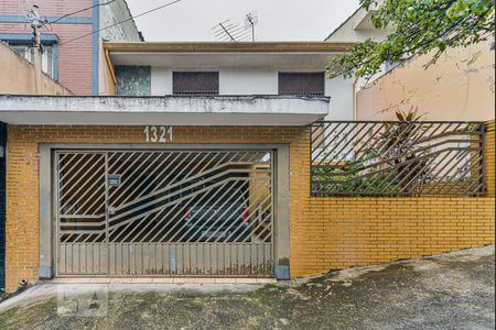 Casa à venda com 240m², 3 quartos e 2 vagasFachada