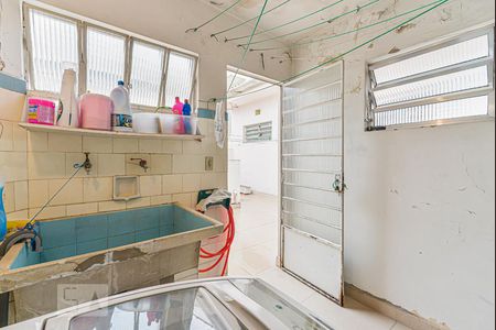 Casa à venda com 240m², 3 quartos e 2 vagasÁrea de Serviço