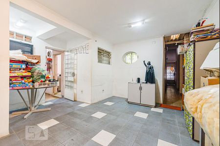 Casa à venda com 240m², 3 quartos e 2 vagasQuarto de Serviço