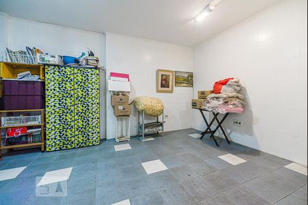 Casa à venda com 240m², 3 quartos e 2 vagasQuarto de Serviço