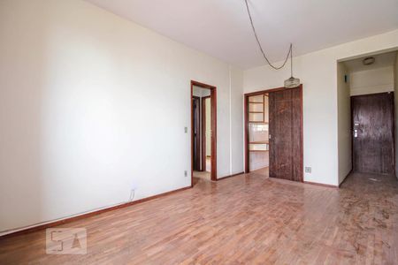 Sala de Apartamento com 2 quartos, 75m² Serra