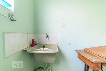 Casa à venda com 500m², 4 quartos e 8 vagasCozinha e Área de Serviço