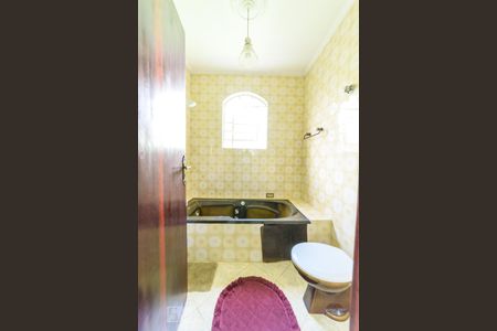 Casa à venda com 500m², 4 quartos e 8 vagasBanheiro Social 1