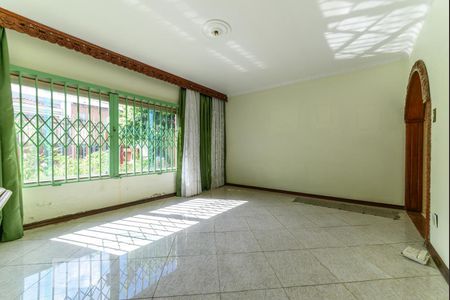 Casa à venda com 500m², 4 quartos e 8 vagasSala