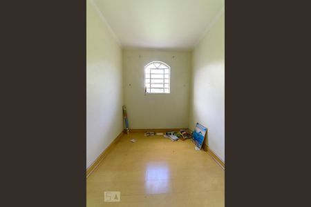 Casa à venda com 500m², 4 quartos e 8 vagasEscritório