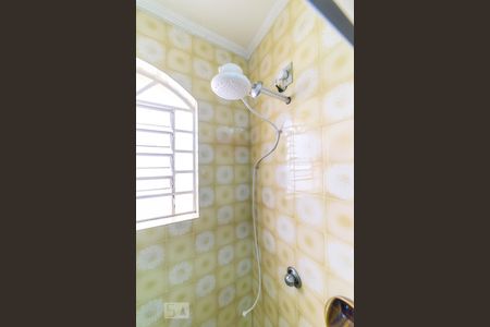 Casa à venda com 500m², 4 quartos e 8 vagasBanheiro Social 2 - Chuveiro