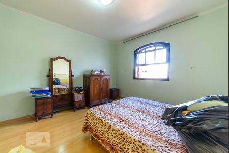 Casa à venda com 500m², 4 quartos e 8 vagasSuíte 2