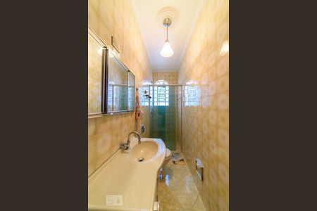 Casa à venda com 500m², 4 quartos e 8 vagasBanheiro da Suíte 1