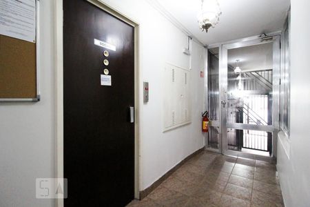 Apartamento à venda com 52m², 1 quarto e sem vagaHall