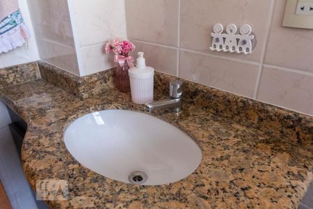 Apartamento à venda com 97m², 3 quartos e 2 vagas Apartamento à venda com 97m², 3 quartos e 2 vagasBanheiro Social