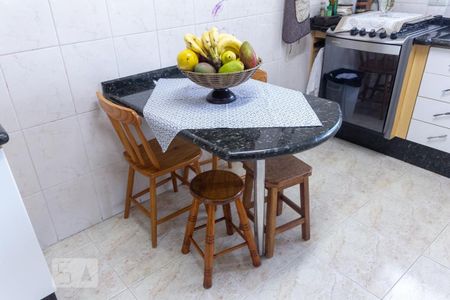 Apartamento à venda com 97m², 3 quartos e 2 vagas Apartamento à venda com 97m², 3 quartos e 2 vagasCozinha
