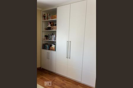 Apartamento à venda com 97m², 3 quartos e 2 vagas Apartamento à venda com 97m², 3 quartos e 2 vagasQuarto 1