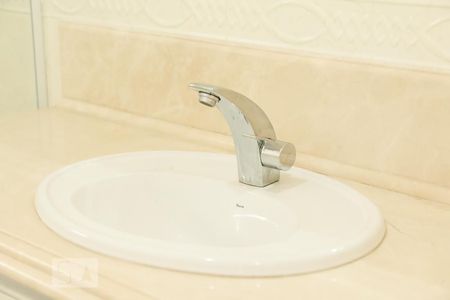 Casa à venda com 800m², 5 quartos e 10 vagasBanheiro Suíte 4 - Pia