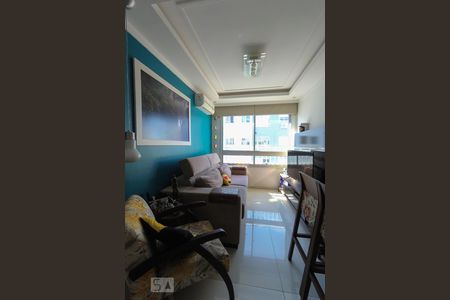 Sala de apartamento para alugar com 2 quartos, 48m² em Passo das Pedras, Porto Alegre