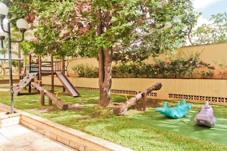 Apartamento à venda com 58m², 2 quartos e 1 vaga Apartamento à venda com 58m², 2 quartos e 1 vagaÁrea Comum - Playground