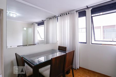 Sala de apartamento para alugar com 1 quarto, 45m² em Água Branca, São Paulo
