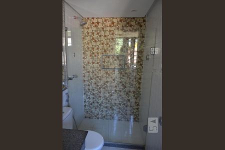 Banheiro de apartamento para alugar com 1 quarto, 33m² em Barra, Salvador