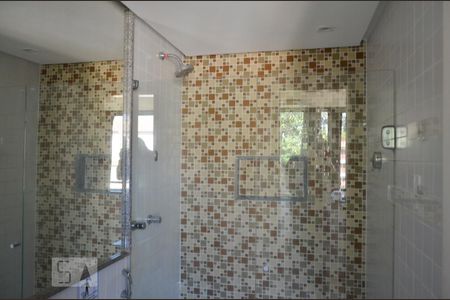 Banheiro de apartamento para alugar com 1 quarto, 33m² em Barra, Salvador
