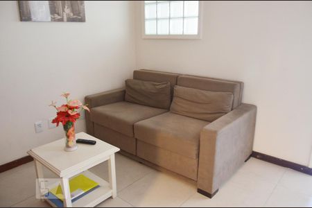 Sala de apartamento para alugar com 1 quarto, 33m² em Barra, Salvador