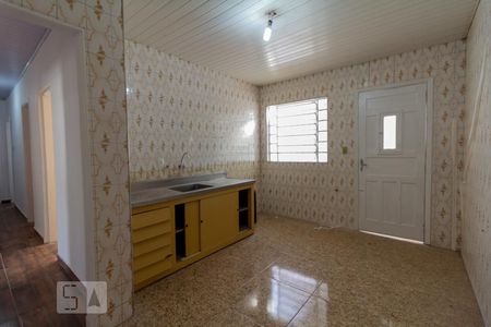 Casa à venda com 100m², 4 quartos e 2 vagas Casa à venda com 100m², 4 quartos e 2 vagasCozinha