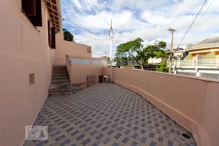 Casa à venda com 100m², 4 quartos e 2 vagas Casa à venda com 100m², 4 quartos e 2 vagasSacada