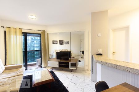 Sala de kitnet/studio para alugar com 1 quarto, 42m² em Jardim Paulistano, São Paulo